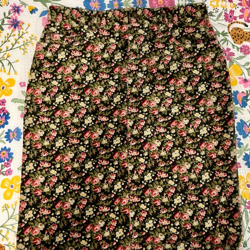 Jones New York floral corduroy skirt - Picture 2 of 7